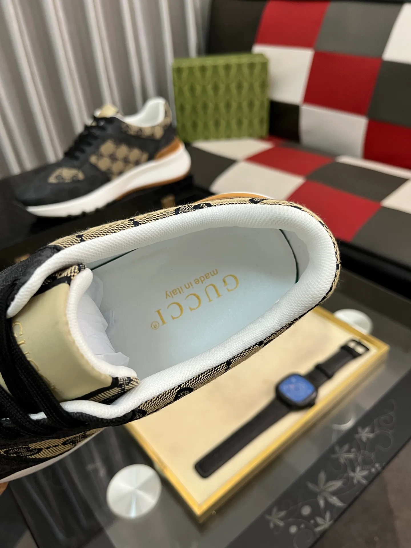 Men's shoes 💰438⌚️⌚️Gucci •Gucci original quality.~ Unique modern style sneakers. 🏃A must-have casual shoe for trendy men😍😍 Original brand imported from Italy, imported original leather, sheep lining (refuses to discolor and grind feet) Sole: Original sole provided by the original factory, French lazy style design ⚠️Fit to the feet, original quality, super comfortable original sole. Just like shooting the real thing 🎬The real thing is better, code number: 38-443️⃣colors available